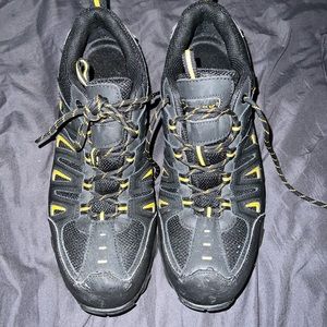 Chinooks steal toed shoes